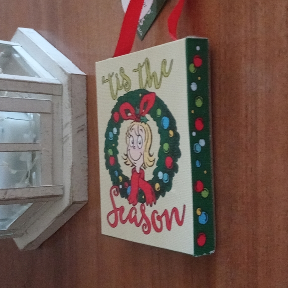 Cindy Lou whoo canvas ornament - Picture 4 of 4